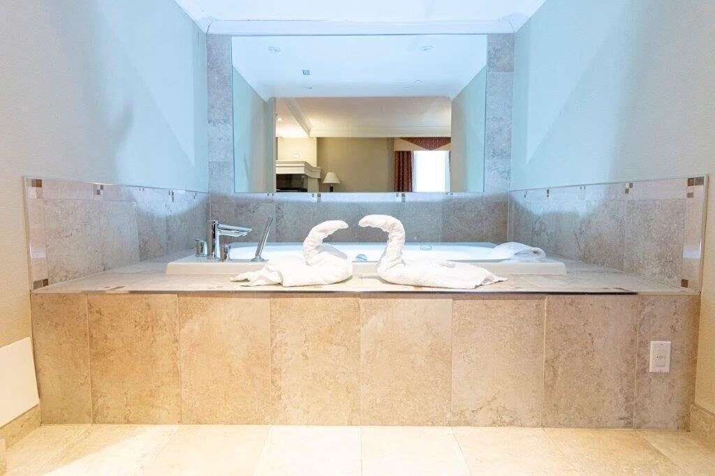 Hamilton Plaza Hotel And Conference Centre Ngoại thất bức ảnh