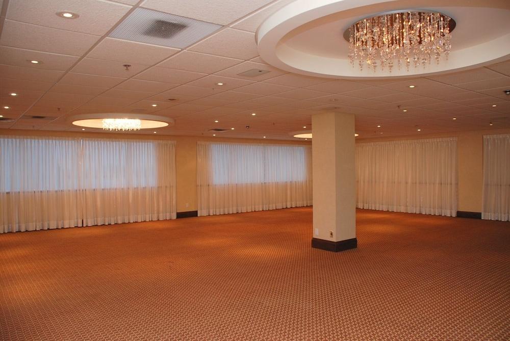Hamilton Plaza Hotel And Conference Centre Ngoại thất bức ảnh